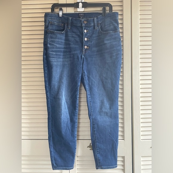 *EUC* J. Crew Factory 9” High Rise Button Front Fly Jean in Windward Wash / 31P - Picture 2 of 10